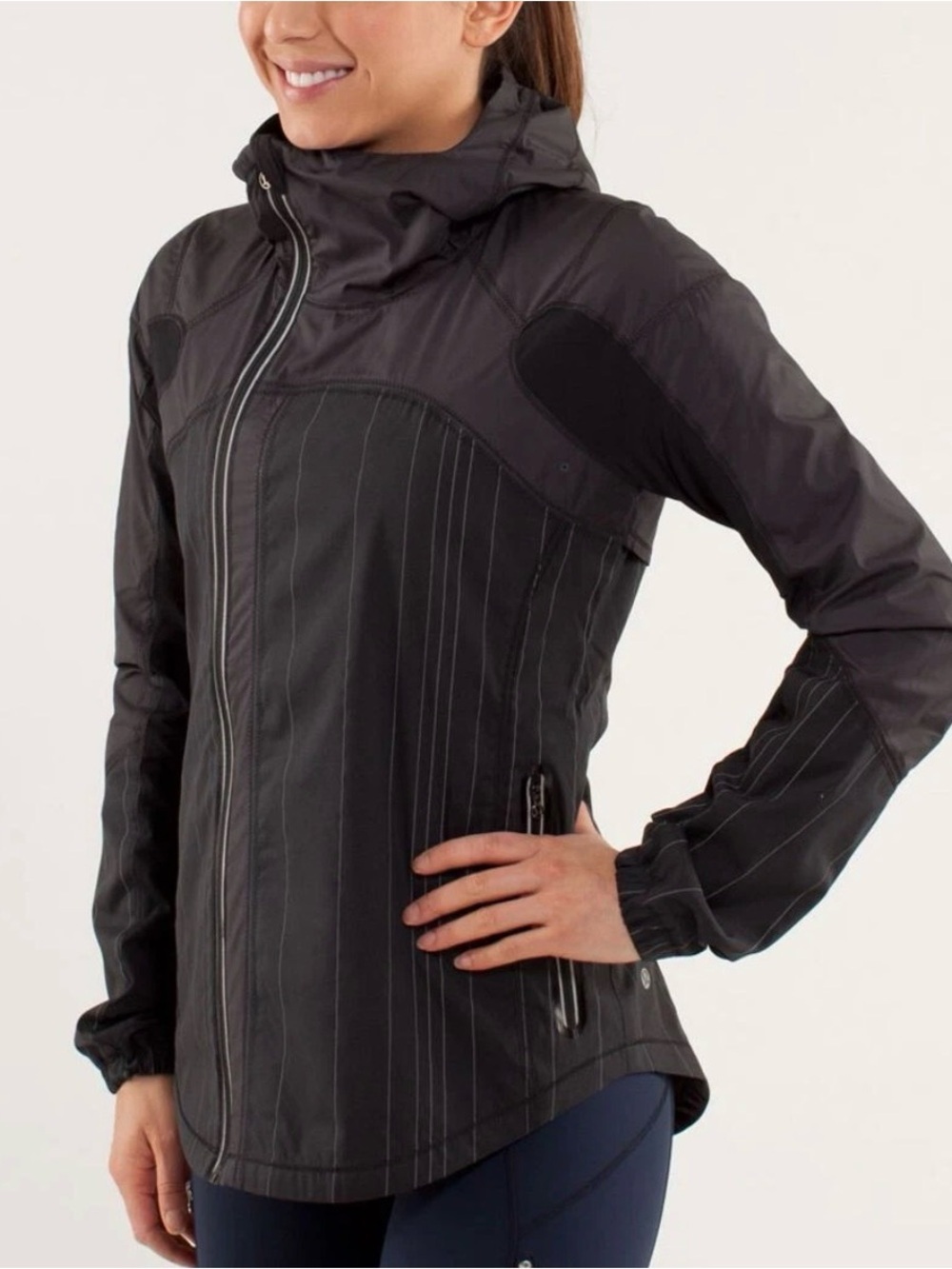 Lululemon Run Get Up and Glow Jacket Windbreaker Athletic Size 4